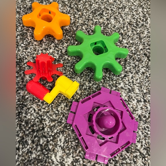 Cog Building Stack and Spin Set - Picture 7 of 9